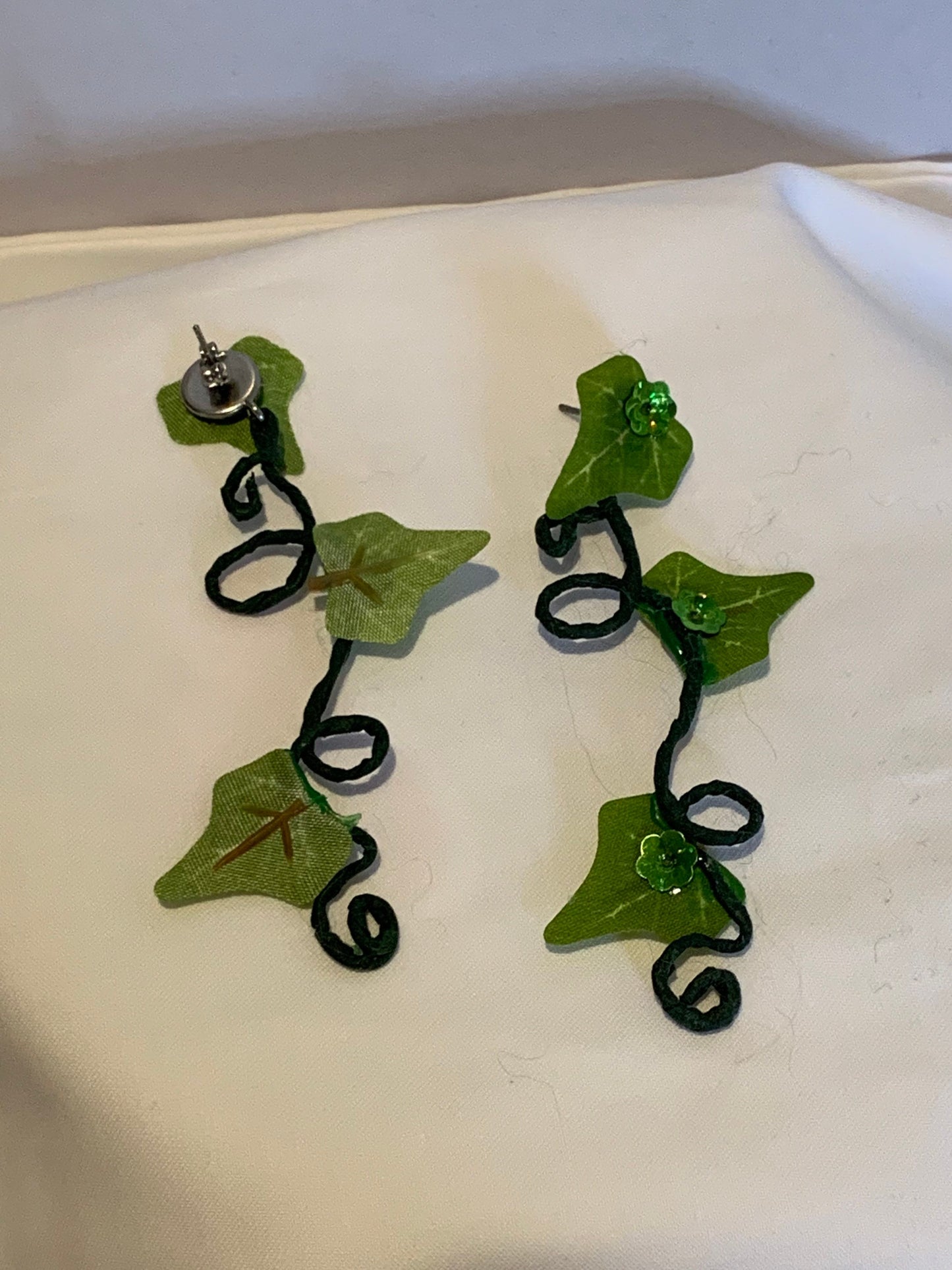 Poison Ivy earrings , Green Ivy earrings, Woodland forest fairy Wrap, Great for Brides!